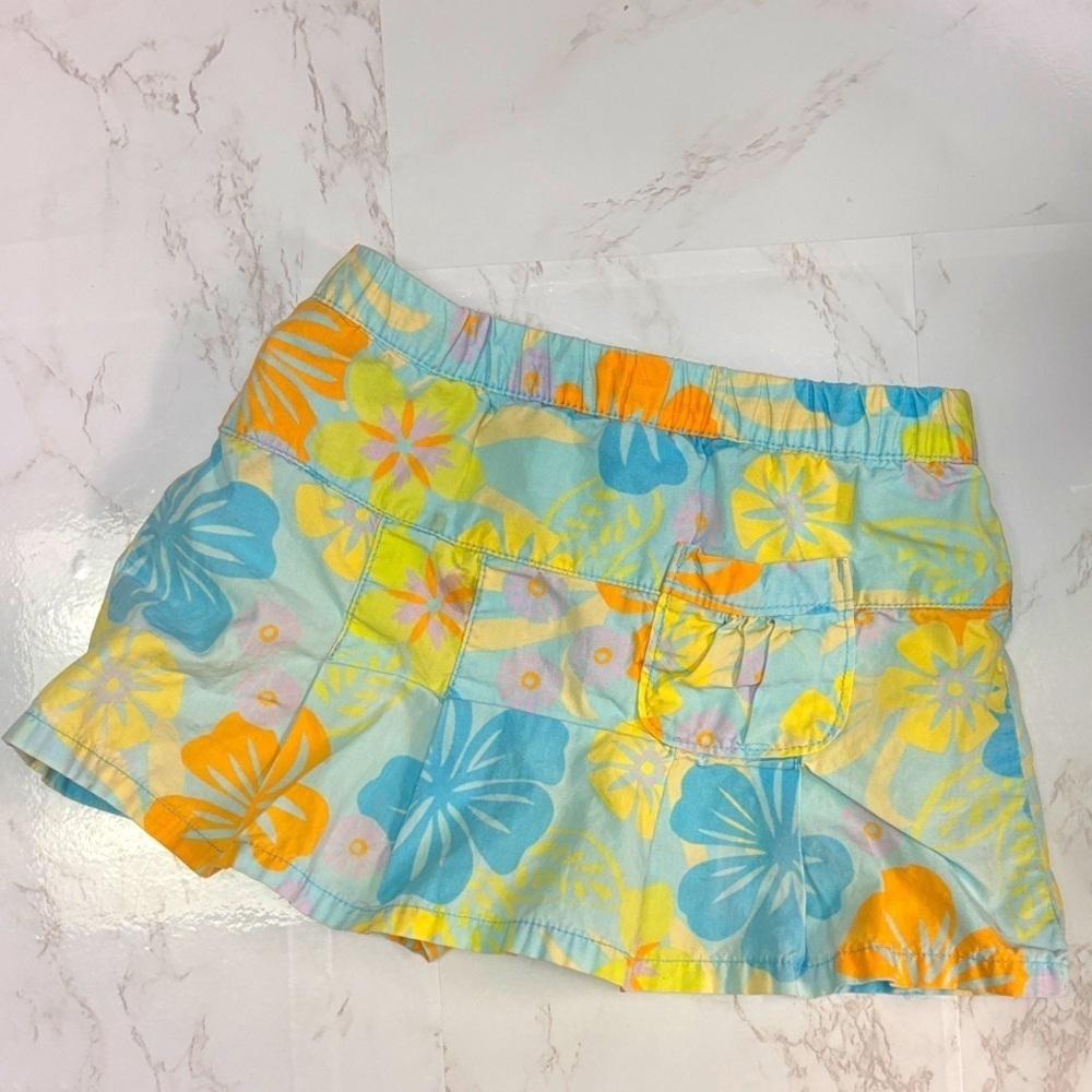 L.L. Bean 2T Floral Skort in excellent used cndtn. 15% off w 2+ bundle, OfrsWlcm